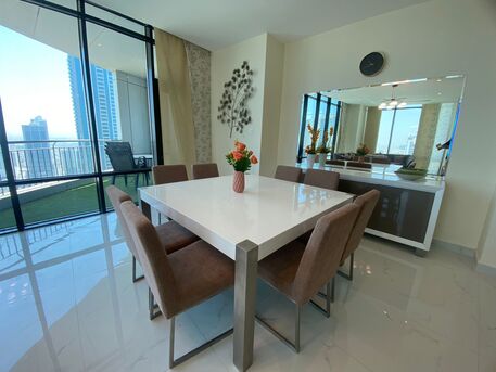 Manama, Apartments/Houses, BHD 800/month,  Furnished,  3 BR,  176 Sq. Meter,  Sea And City View Apartment For Rent In Seef With EWA