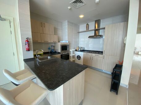 Manama, Apartments/Houses, BHD 800/month,  Furnished,  3 BR,  176 Sq. Meter,  Sea And City View Apartment For Rent In Seef With EWA