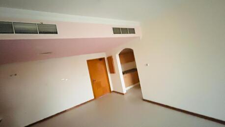 Zinj, Shops, BHD 300,  SPACIOUS UN FURNISHED 2 BHK COMMERCIAL OFFICE APARTMENT FOR RENT IN ZINJ-: SUBEER*38185065