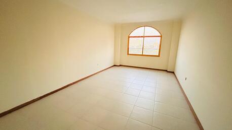 Zinj, Shops, BHD 300,  SPACIOUS UN FURNISHED 2 BHK COMMERCIAL OFFICE APARTMENT FOR RENT IN ZINJ-: SUBEER*38185065