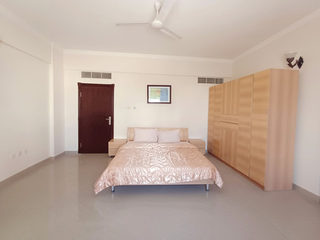 Juffair, Apartments/Houses, BHD 350/month,  Furnished,  3 BR,  Special OFFER!! Large 3BR Apartments: BALCONY. BIG Rooms. Housekeeping. Parking Etc:TONY