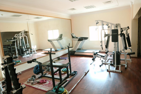 Juffair, Apartments/Houses, BHD 350/month,  Furnished,  3 BR,  Special OFFER!! Large 3BR Apartments: BALCONY. BIG Rooms. Housekeeping. Parking Etc:TONY