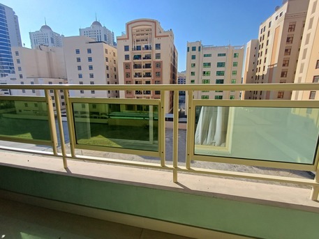 Juffair, Apartments/Houses, BHD 350/month,  Furnished,  3 BR,  Special OFFER!! Large 3BR Apartments: BALCONY. BIG Rooms. Housekeeping. Parking Etc:TONY