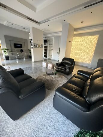 Salmiya, Apartments/Houses, KWD 375/month,  2 BR,  80 Sq. Meter,  Apartment For Rent In Salmiya, Overlooking The Sea, With A Large Balcony And A Lobby