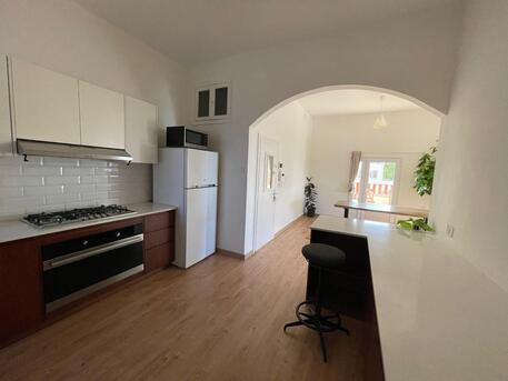 Amman, Apartments/Houses, JOD 14000/year,  Furnished,  3 BR,  Fully Furnished 3B Apart With Baconlies In Jabal Webdeh 00962777688956