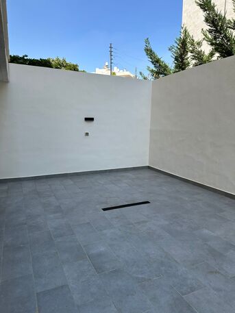 Amman, Apartments/Houses, JOD 16000/year,  Furnished,  3 BR,  Ground Semi Furnished 3B Apart With Big Two Terraces In 5 Circle 00962777688956