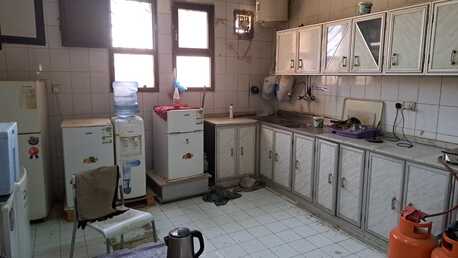 Riyadh, Bedspace Available, SAR 400/month,  Excellent Bed Space In Huge Room For Executive Batchlor With Kitchen Cabinet, Big Bathroom