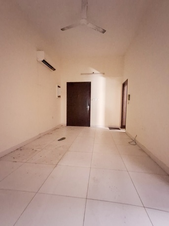 Hoora, Apartments/Houses, BHD 170/month,  2 BR,  Spacious Semi Furnished 2 Bedroom Family Flat Without Electricity 170/BD In Hoora