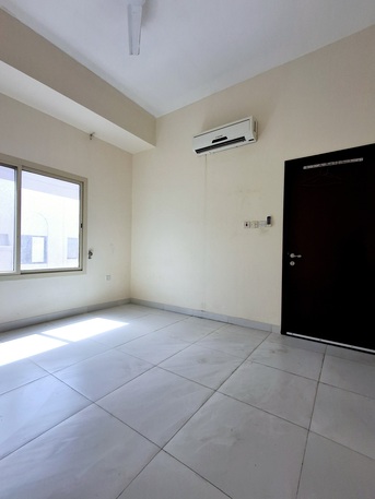 Hoora, Apartments/Houses, BHD 170/month,  2 BR,  Spacious Semi Furnished 2 Bedroom Family Flat Without Electricity 170/BD In Hoora