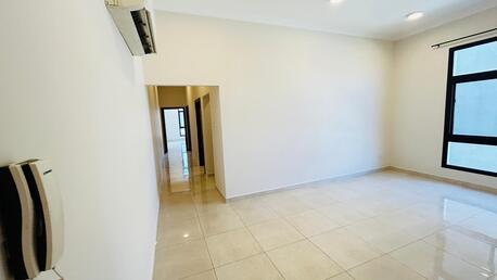 Zinj, Apartments/Houses, BHD 280/month,  3 BR,  SEMI FURNISHED 3 BHK APARTMENT FOR RENT IN ZINJ -: 38185065