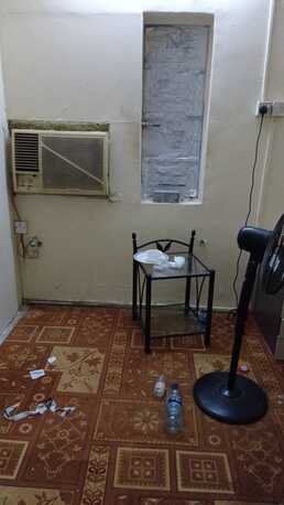 Gudaibiya, Bedspace Available, BHD 40/month,  Available For MALE In A BIG ROOMS Bed Space With EWA