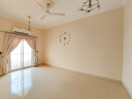 Manama, Apartments/Houses, BHD 240/month,  3 BR,  For Rent, A Semi-furnished Residential Apartment In The Al-Maqsha Area Near The Country Co