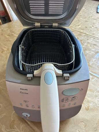 Riyadh, Appliances, SAR 11,  Philips  Deep Fryer As Good As New