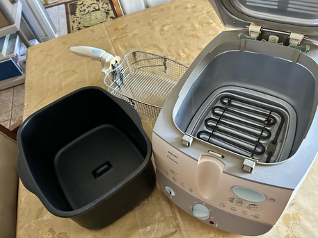 Riyadh, Appliances, SAR 11,  Philips  Deep Fryer As Good As New