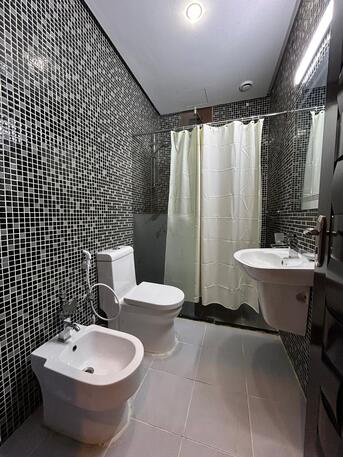 Kuwait City, Apartments/Houses, KWD 625/month,  Furnished,  3 BR,  180 Sq. Meter,  For Rent In Salwa Spacious, Fully Furnished Apartment, With A Pool, Gym And Parking