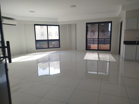 Tubli, Offices, BHD 370,  2BHK Commercial  Office  Flat For Rent 170 Square  Miter Arya  In -(((Tubli)))