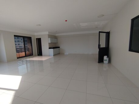 Tubli, Offices, BHD 370,  2BHK Commercial  Office  Flat For Rent 170 Square  Miter Arya  In -(((Tubli)))