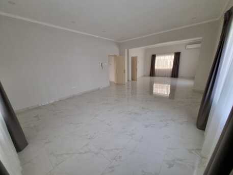 Salmaniya, Villas, BHD 700,  @4BATHROOM Hall Kitchen Without Electricity Car Parking Villa For Rent