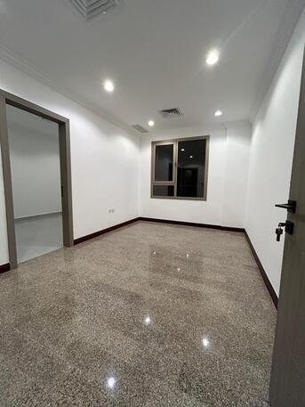 Salmiya, Apartments/Houses, KWD 230/month,  1 BR,  80 Sq. Meter,  For Rent In Salmiya: An Apartment With A Room, A Hall, A Bathroom And A Kitchen