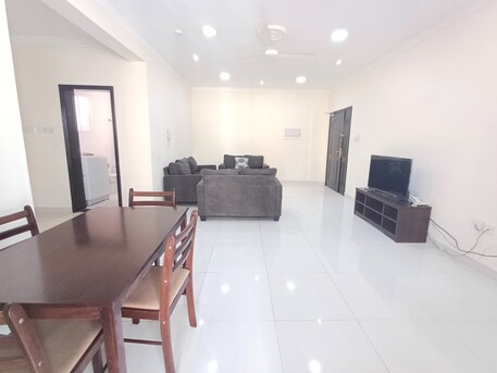 Juffair, Apartments, Flats, Houses & Villas, BHD 300/month,  Furnished,  2 BR,  Spacious