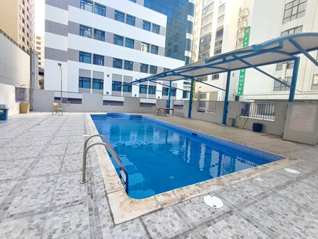 Juffair, Apartments, Flats, Houses & Villas, BHD 300/month,  Furnished,  2 BR,  Spacious