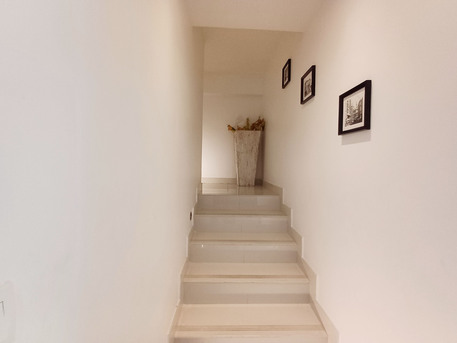Juffair, Apartments, Flats, Houses & Villas, BHD 500/month,  Furnished,  1 BR,  Spectacular 1 BR Duplex