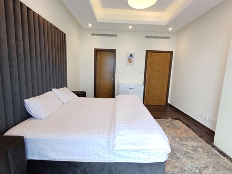 Juffair, Apartments, Flats, Houses & Villas, BHD 400/month,  Furnished,  1 BR,  Sea View