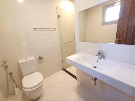 Juffair, Apartments/Houses, BHD 300/month,  Furnished,  1 BR,  Bright