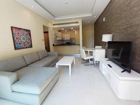 Juffair, Apartments/Houses, BHD 300/month,  Furnished,  1 BR,  Bright
