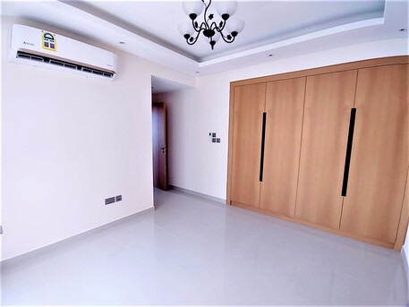 Muharraq, Apartments/Houses, BHD 330/month,  Furnished,  2 BR,  120 Sq. Meter,  2 BHK  Semi Furnished Apartment For Rent In Diyar Al Muharraq