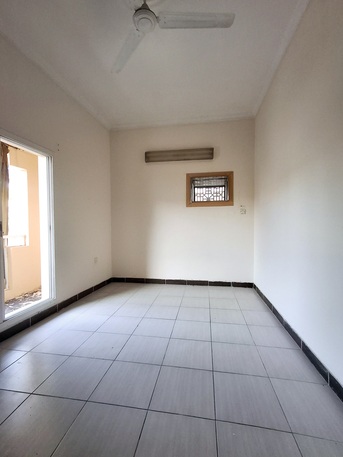 Hoora, Apartments/Houses, BHD 160/month,  2 BR,  UN Furnished 2 Bedrooms Family Flat Without Electricity @160/BD In Hoora