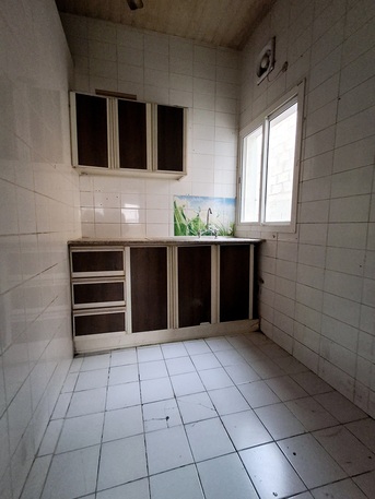 Hoora, Apartments/Houses, BHD 160/month,  2 BR,  UN Furnished 2 Bedrooms Family Flat Without Electricity @160/BD In Hoora