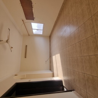 Manama, Apartments/Houses, BHD 170/month,  2 BR,  @2BATHROOM Hall Kitchen Without Electricity