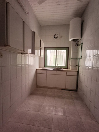 Manama, Apartments/Houses, BHD 160/month,  2 BR,  Un Furnished Spacious 2 Bedrooms Family Flat Without Electricity @160/BD In Manama