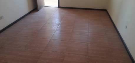 Zinj, Apartments/Houses, BHD 200/month,  2 BR,  120 Sq. Meter,  2 Bhk Unfurnished Commercial Flat Available In Old Zinj Call Aleena