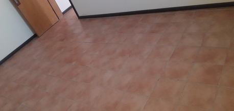 Zinj, Apartments/Houses, BHD 200/month,  2 BR,  120 Sq. Meter,  2 Bhk Unfurnished Commercial Flat Available In Old Zinj Call Aleena