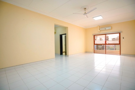 Manama, Offices, BHD 400,  125 Sq. Meter,  Commercial Office Flats For Rent In Gufool BD. 400/-