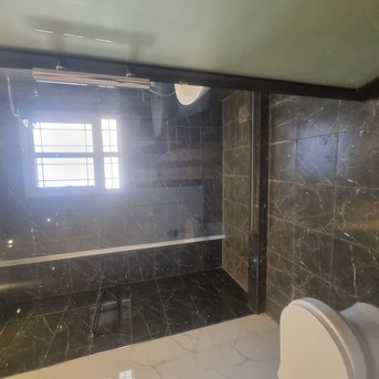 Mahooz, Apartments/Houses, BHD 450/month,  3 BR,  ?4BATHROOM Hall Kitchen With Electricity Semi Furnished Balkani Car Parking WiFi Gym