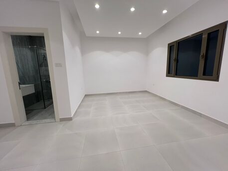 Mubarak Al-Kabeer, Apartments/Houses, KWD 1500/month,  6 BR,  500 Sq. Meter,  For Rent In Abu Fatira, A Large Floor Consisting Of A Ground Floor With Two Private Entran