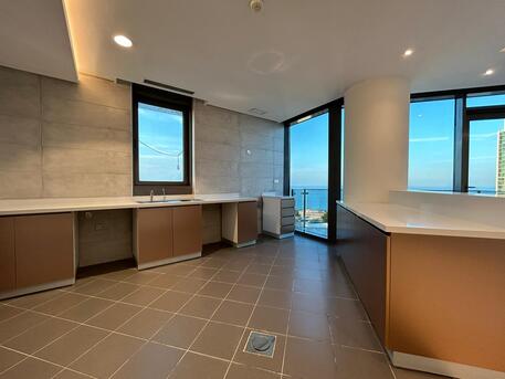 Kuwait City, Apartments/Houses, KWD 1150/month,  2 BR,  120 Sq. Meter,  For Rent In Sharq, A Spacious Apartment, Semi-furnished, 2 Bedrooms With Wardrobes