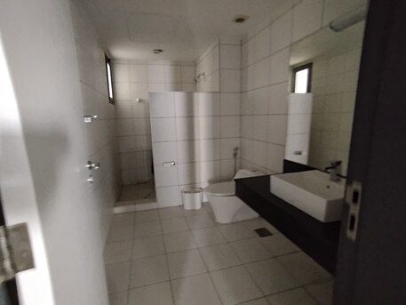 Manama, Offices, BHD 800,  3Bhk Commercial  Office  Flat For Rent Butey Salon In -(((Zing)))