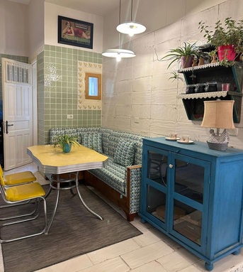 Amman, Apartments/Houses, JOD 20000/year,  Furnished,  3 BR,  Fully Furnished 3B Apart With Baconlies In Jabal Webdeh 00962777688956