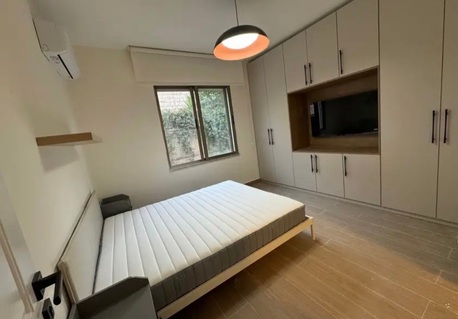 Amman, Apartments/Houses, JOD 11400/year,  Furnished,  2 BR,  Ground Fully Furinshed 2B Apartment With Garden In 5 Circle 00962777688956