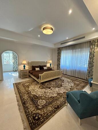 Amman, Apartments/Houses, JOD 28000/year,  Furnished,  3 BR,  480 Sq. Meter,  Fully Furnished 3B Apart With Baconlies In Shemsani 00962777688956