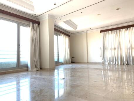 Kuwait City, Apartments/Houses, KWD 750/month,  2 BR,  125 Sq. Meter,  2 Bedroom Full Floor Apartment For Rent In Salmiya At 750KD