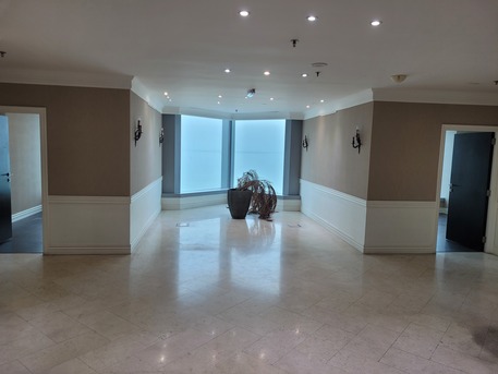 Kuwait City, Offices, KWD 5000,  500 Sq. Meter,  500 SQM Office In Good Location Of Kuwait City For Rent