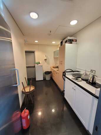 Kuwait City, Offices, KWD 1080,  90 Sq. Meter,  90SQM Modern Office Space In Very Nice Tower Of Sharq For Rent