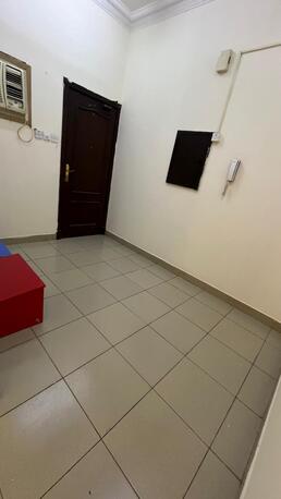 Gudaibiya, Apartments/Houses, BHD 200/month,  2 BR,  1,Bath,Ewa,balcony,semi Furnished Flat N Gudaibiya @ All Inclusive-33112437