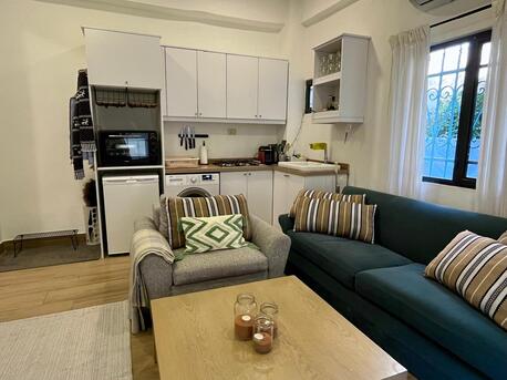 Amman, Apartments/Houses, JOD 4800/year,  Furnished,  1 BR,  Ground Fully Furinshed One Bedroom Apartment With Garden In Jabal Webdeh 00962777688956