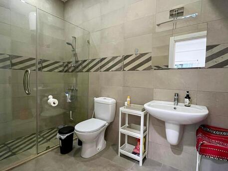 Amman, Apartments/Houses, JOD 4800/year,  Furnished,  1 BR,  Ground Fully Furinshed One Bedroom Apartment With Garden In Jabal Webdeh 00962777688956